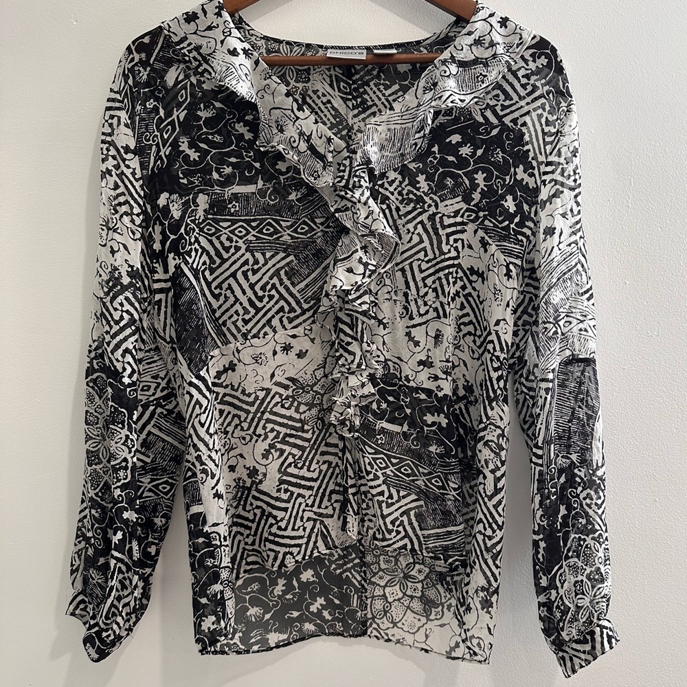 CHICO'S 100% Silk Patterned Blouse